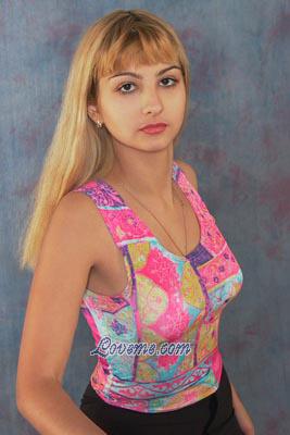 63321 - Svetlana Age: 28 - Russia
