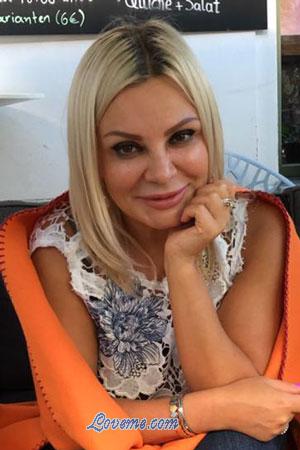 Natalia, 179955, Berlin, Germany, women, Age: 45, , University, Doctor