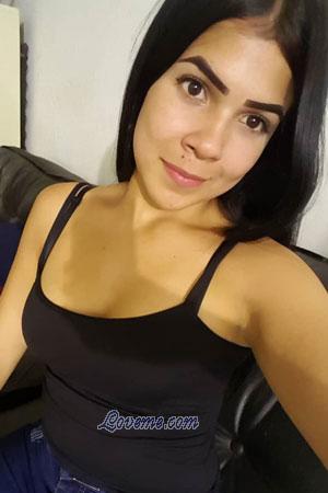 182521 - Gabriela Age: 24 - Venezuela