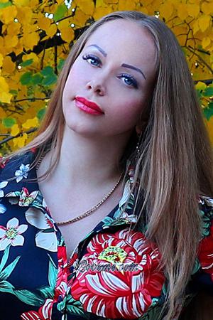 193916 - Yulia Age: 38 - Ukraine