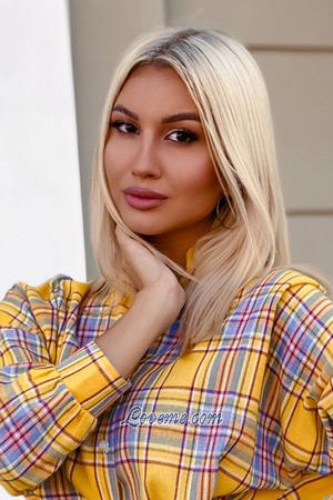 197953 - Veronika Age: 21 - Russia