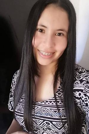 204180 - Arianna Age: 29 - Colombia