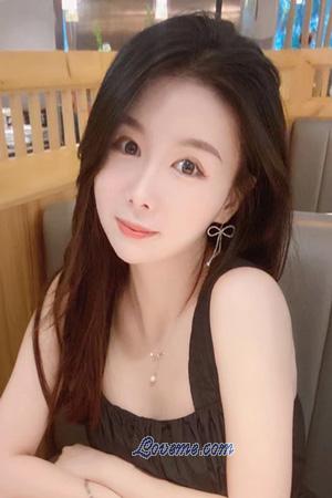 207071 - Xiaoxue Age: 27 - China