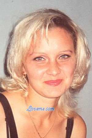 51149 - Natalya Age: 35 - Russia