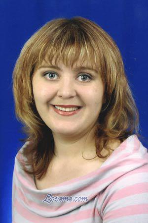 51678 - Inessa Age: 35 - Russia