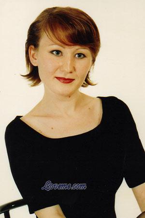 51684 - Larisa Age: 33 - Russia