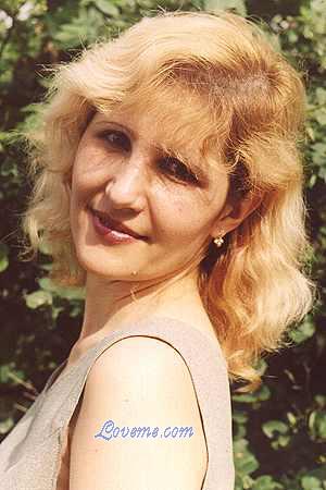 51860 - Elya Age: 47 - Russia