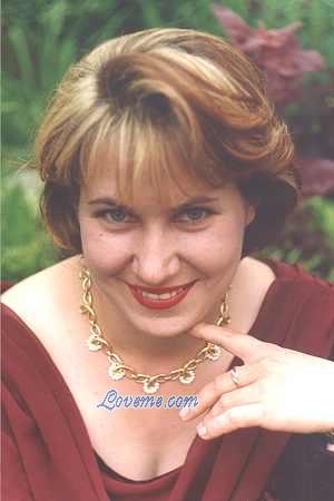 52039 - Olga Age: 40 - Russia