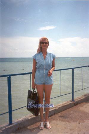 53270 - Elena Age: 52 - Russia