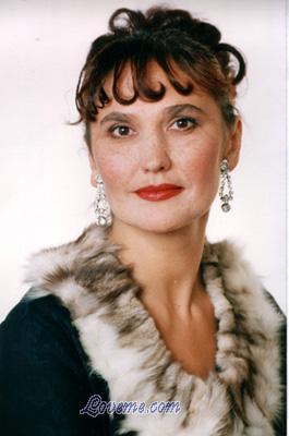 53588 - Elena Age: 53 - Russia