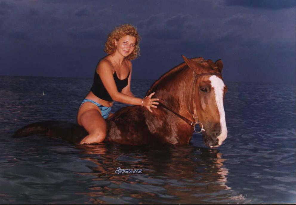 53629 - Jenya Age: 35 - Russia