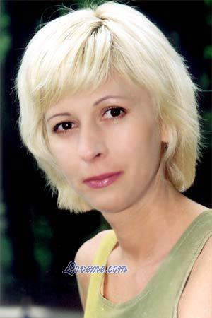 53721 - Natalia Age: 41 - Russia