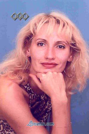 54994 - Tatyana Age: 44 - Russia