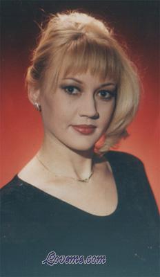 55770 - Ludmila Age: 42 - Russia