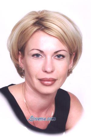 56284 - Oksana Age: 33 - Latvia