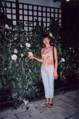 56558 - Larisa Age: 42 - Russia