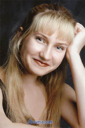 57945 - Svetlana Age: 36 - Russia