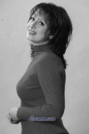 58672 - Natalia Age: 41 - Russia