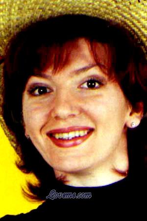 58687 - Elena Age: 31 - Russia