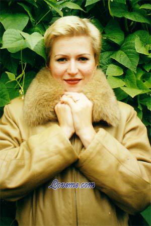 60372 - Oxana Age: 38 - Russia