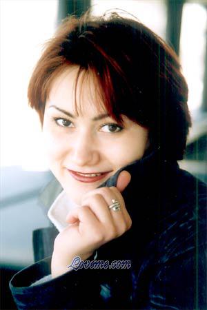 61050 - Yaroslavna Age: 34 - Russia