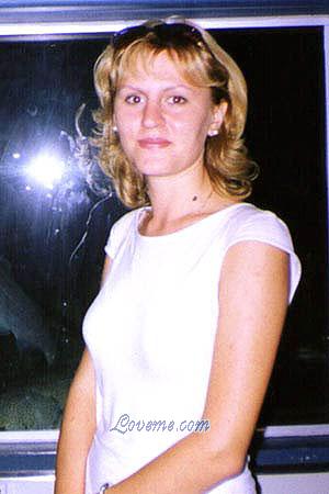 62396 - Elena Age: 31 - Russia