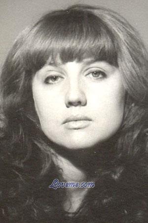 62425 - Larisa Age: 42 - Russia