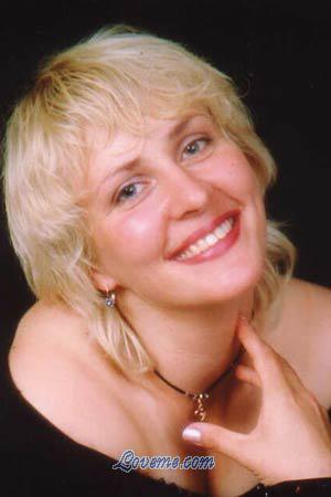 65151 - Oxana Age: 40 - Russia