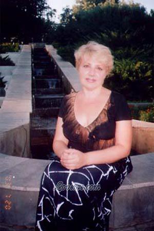 65640 - Svetlana Age: 46 - Russia