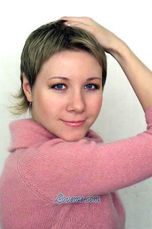 67718 - Svetlana Age: 34 - Russia