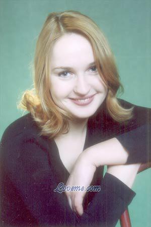 69290 - Anna Age: 36 - Russia