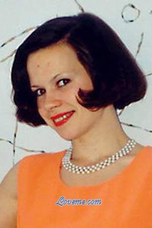 69893 - Ludmila Age: 35 - Russia