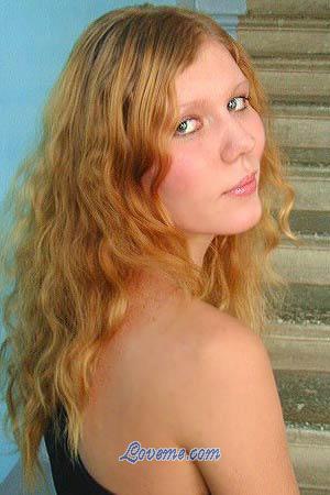 70206 - Alesay Age: 30 - Russia