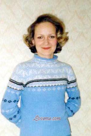 70379 - Lyudmila Age: 38 - Russia