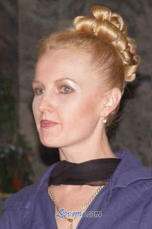 70412 - Irina Age: 41 - Russia