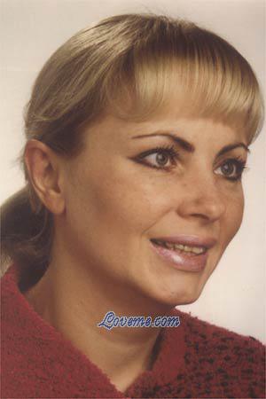 72041 - Yulia Age: 50 - Russia