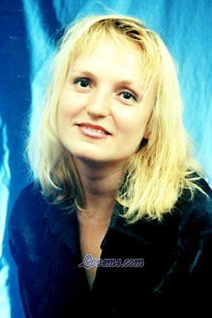 72460 - Alisa Age: 40 - Russia