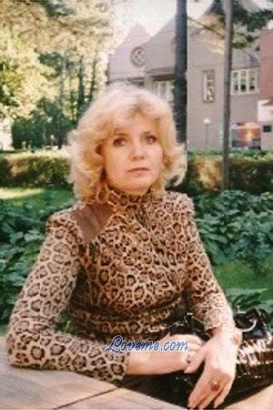 75593 - Nina Age: 52 - Russia