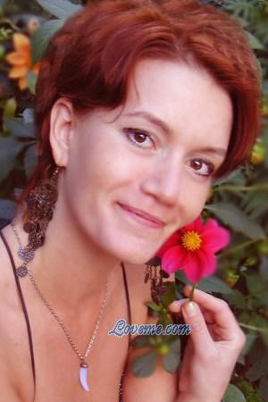 80906 - Svetlana Age: 39 - Russia