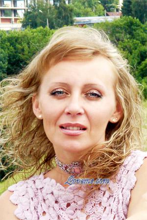 89208 - Farida Age: 43 - Russia