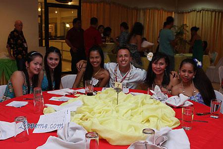 women-of-philippines-114